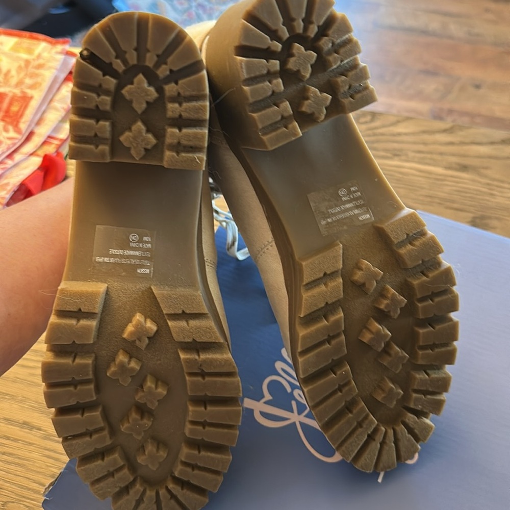 NWT Jelly Pop Mission Off White Winter Boots - Picture 6 of 6